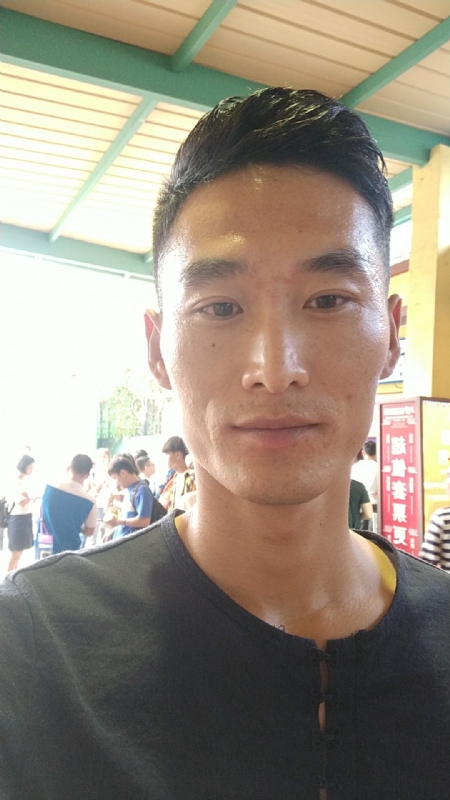 难得糊涂的第一张照片--辽宁中老年相亲网