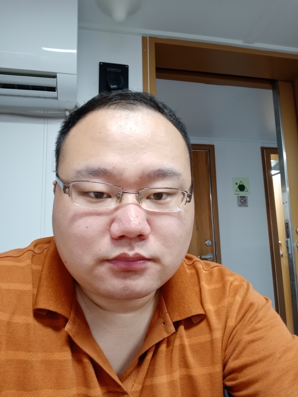 努力爱一次的第一张照片--辽宁中老年相亲网